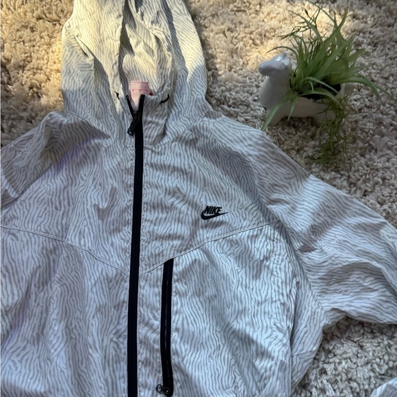 Nike Jackets & Blazers - Nike white and grey zebra pattern, unique, retro windbreaker 
Size XL
